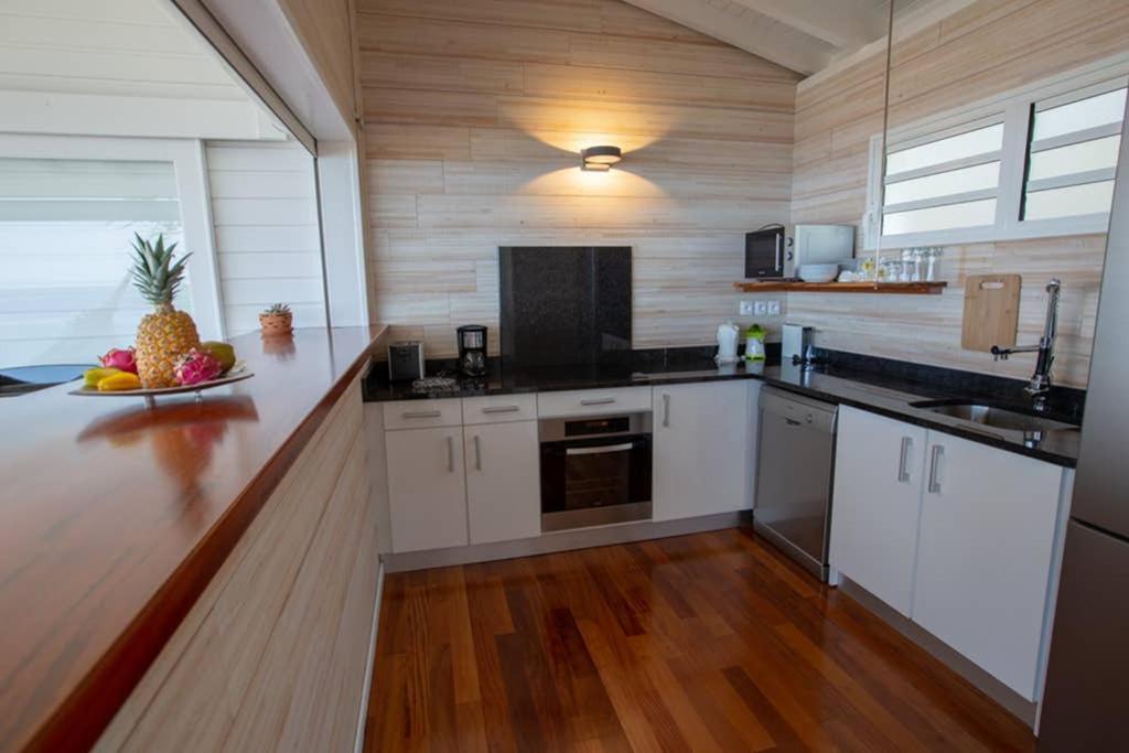 Sunset Lodge Bouillante Bagian luar foto