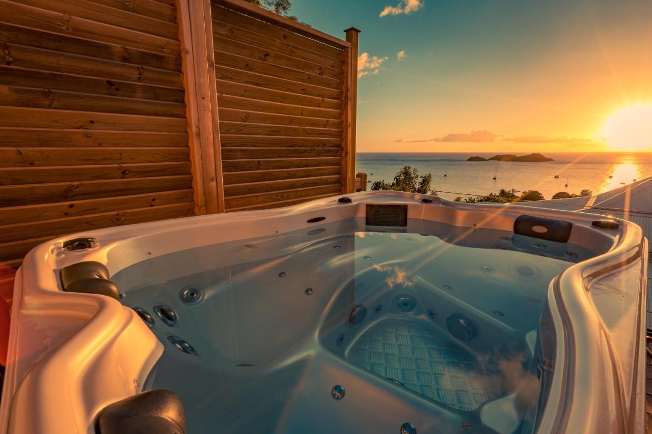 Sunset Lodge Bouillante Bagian luar foto